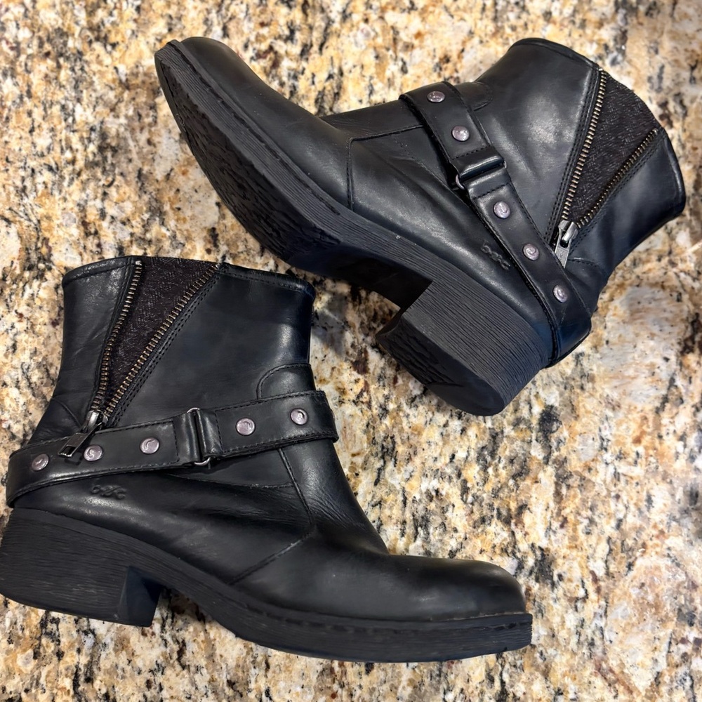 B.o.c. Black Leather Zip Up Studded Ankle Strap Moto Ankle Boots Women Size 6.5